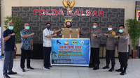 1588587716012 Polda Terima Bantuan dari Pengusaha