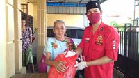 PA GMNI Kalbar bagikan Ratusan Paket Sembako PA GMNI Kalbar bagikan Ratusan Paket Sembako