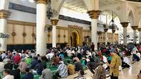 images (12) Besok, Masjid Raya Mujahidin Pontianak Gelar Sholat Gerhana Matahari