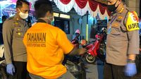 IMG-20200710-WA0014 Bayi Hasil Hubungan Gelap dibuang ke Bak Sampah, Pelaku diamankan Pelres Pontianak Kota