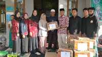 IMG-20200718-WA0028 Forum Komunikasi Pemuda Madura Mempawah Bantu Korban Longsor di Peniraman