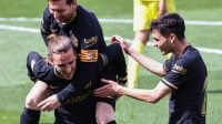 608585c4e69d4 Penyerang Barcelona, Antoine Griezmann. merayakan golnya ke gawang Villarreal bersama Lionel Messi dan Pedri pada lanjutan laga Liga Spanyol, Minggu (25/4/2021) malam WIB.(AFP/JOSE JORDAN)