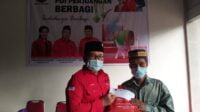 Dewan Pimpinan Daerah (DPD) PDI Perjuangan Kalimantan Barat kembali memberikan bantuan kepada warga kurang mampu. Bantuan berupa paket lebaran itu dibagikan dalam rangka menyambut hari raya Idulfitri 1442 Hijriah.