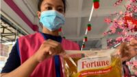 Berapa Harga Minyak Goreng? Berikut Daftar Harga Minyak Goreng Terbaru: Bimoli, Sania, hingga Tropical Berapa Harga Minyak Goreng? Berikut Daftar Harga Minyak Goreng Terbaru: Bimoli, Sania, hingga Tropical