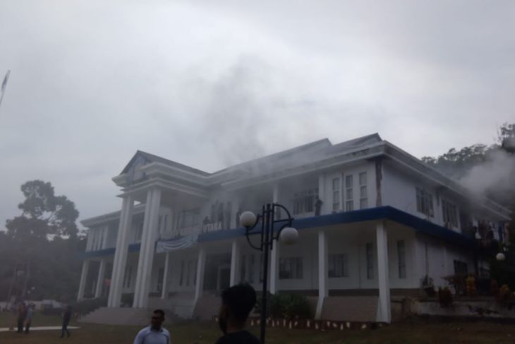 Heboh! Kantor Bupati Kayong Utara di Kalbar Terbakar, Berkas Ikut dilahap Api