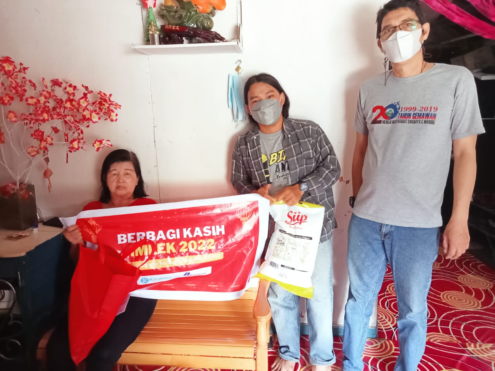 Gemawan Kembali Salurkan Donasi Penggalangan Online