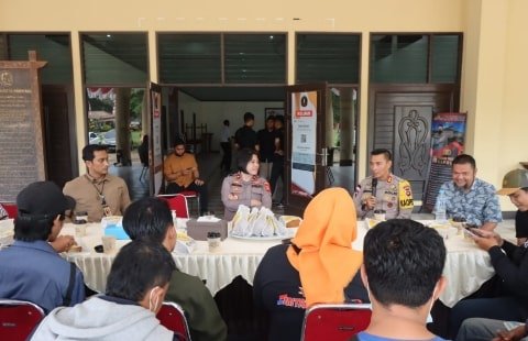 Ngopi Bareng Wartawan, Kapolres Kubu Raya Rekatkan Sinergitas Dengan Media