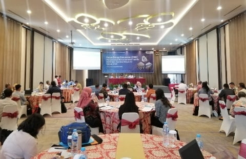 Balai Wilayah Sungai Kalimantan I Pontianak menggelar Focus Group Discussion (FGD) Sosialisasi Penyusunan Rekomendasi Teknis dan Perizinan Sumber Daya Air bertempat di Hotel Orchardz Ayani Pontianak, Selasa (13/09/22).