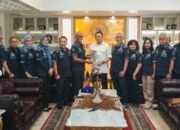 Terima Pengurus FKPPAL, Ketua MPR RI Bamsoet Ajak Gelorakan Semangat Bela Negara Terima Pengurus FKPPAL, Ketua MPR RI Bamsoet Ajak Gelorakan Semangat Bela Negara
