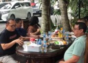 Bertamu ke Kediaman Wabup Kubu Raya, Pangdam Tanjungpura Kenalkan Joget Komando Bertamu ke Kediaman Wabup Kubu Raya, Pangdam Tanjungpura Kenalkan Joget Komando