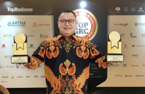 Bank Kalbar Sukses Raih Tiga Penghargaan Pada Arena TOP GRC Awards 2023