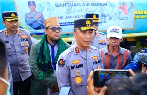 Humas Polri Rayakan Hari Jadi Ke-72 Dengan Berbagi Air Bersih