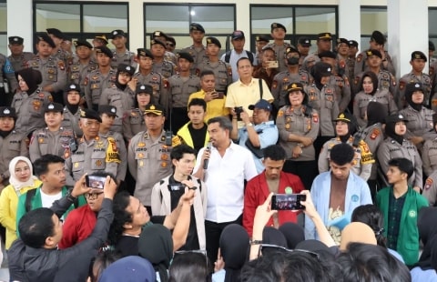 20240124_195145-min Satgas OMB Kapuas Polda Kalbar Lakukan Pengamanan Aksi Damai Aliansi Mahasiswa Sekalbar