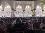 20240921_100547-min Sebanyak 1700 Siswa Madrasah Gemakan Sholawat di Masjid Raya Mujahidin