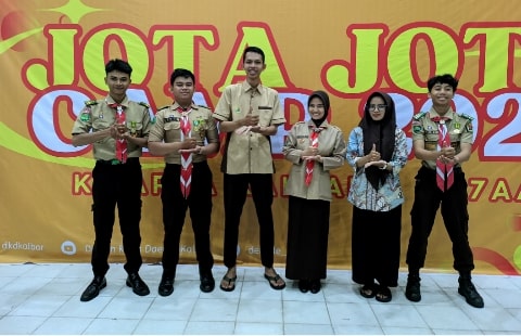 Gerakan Pramuka MAN 2 Pontianak Ikuti Jota-Joti Camp Kwartir Kalbar Tahun 2024
