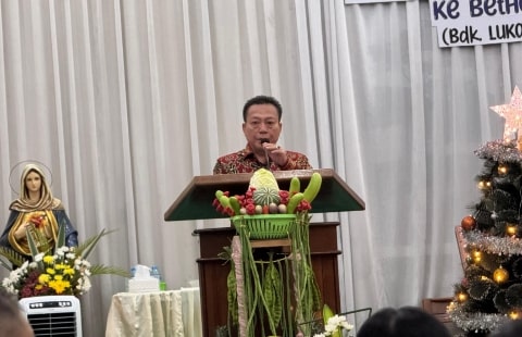 Ketua DPRD Kabupaten Landak Laksanakan Ibadah Natal Dengan Khidmat