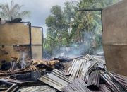 20250204_142716-min Akibat Korslering Listrik, Rumah Warga di Kubu Raya Ludes Terbakar