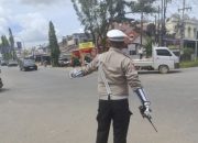 20250206_143615-min Satlantas Polres Kubu Raya Atur Lalu Lintas di Titik Rawan Macet