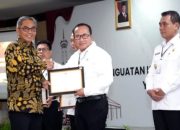 20250319_195550-min Pemkab Kubu Raya Raih Penghargaan dari KPK RI