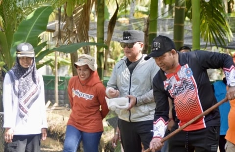 Pemkab Kubu Raya Gelar Gerakan Wisata Bersih dan Penanaman Pohon di Ekowisata Equator Park