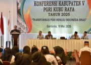 20250510_143704-min Wabup Sukiryanto Ajak PGRI Bersinergi Tingkatkan Layanan Pendidikan di Kubu Raya