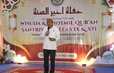Wisuda Santriwati Pesantren Darunnaim Putri, Muhajirin Yanis: Teruslah Menebar Cahaya Ilmu dan Akhlak Mulia