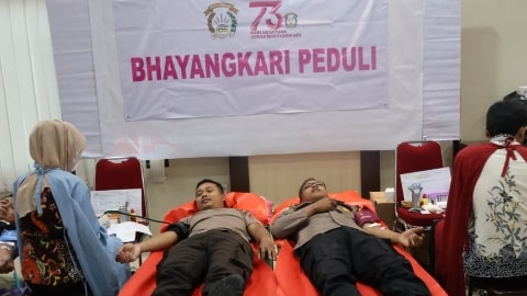 Polres Kubu Raya Peringati Hari Bhayangkara ke-79 Dengan Bakti Kesehatan Donor Darah