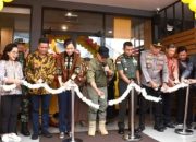 Bupati Sujiwo Resmikan McDonald's, Ajak Masyarakat Dukung Masuknya Investasi Demi Kemajuan Daerah