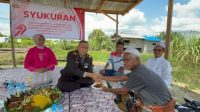 20250704_181753-min Polsek Sungai Raya Rayakan Hari Bhayangkara Bersama Petani Secara Sederhana
