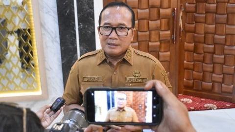 Bahaya Karhutla Meningkat, Sujiwo Minta Warga Tidak Bakar Lahan dan Gunakan Masker