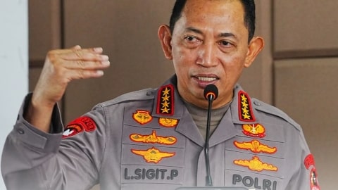 Kapolri Tinjau Penanganan Karhutla di Kalbar, Apresiasi Penurunan Titik Api