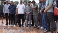 20250812_082055-min Pemprov Kalbar Gelontorkan Rp475 Miliar untuk Perbaikan Jalan Rusak Berat di 2025