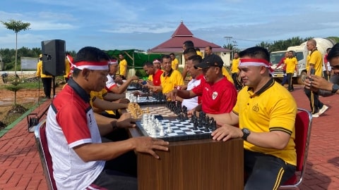 Turnamen Catur Kapolres Kubu Raya Cup 2025 Meriahkan HUT ke-80 RI