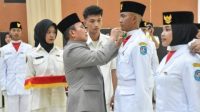 Bupati Sujiwo Kukuhkan Calon Paskibraka Kubu Raya 2025: Putra-Putri Terbaik Siap Kibarkan Merah Putih