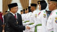 Wali Kota Edi Kamtono Kukuhkan 32 Anggota Paskibraka Pontianak 2025