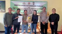 Adrianus Asia Sidot Salurkan 125 Ton Bibit Padi untuk 184 Kelompok Tani di Landak