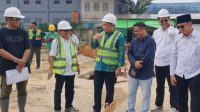 20250902_202731-min Muhajirin Yanis Pastikan Pembangunan Gedung PLHUT dan Kemenag Singkawang Sesuai Target