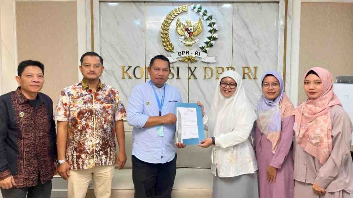 PPIAUD Indonesia mendesak pemerintah mewujudkan penegerian Raudlatul Athfal agar negara benar-benar hadir dalam pendidikan Islam anak usia dini.