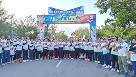 Ribuan Peserta Meriahkan Supadio Open Base Colour Run 2025 di Lanud Supadio