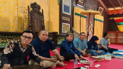 Program Doktor Studi Islam IAIN Pontianak Selenggarakan PKM-KI di Keraton Tayan