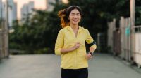 Ilustrasi wanita sedang berolahraga