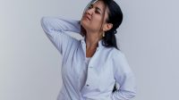 Ilustrasi badan terasa pegal