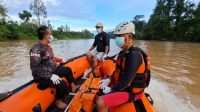 20251202_143902-min Tim SAR Temukan Dua Korban Tenggelam di Landak dan Toho dalam Kondisi Meninggal