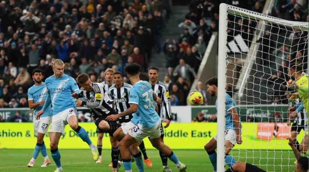 Newcastle United vs Man City Carabo Cup, Sumber Foto : Evening