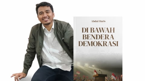 Membaca Demokrasi Lewat Buku Di Bawah Bendera Demokrasi Karya Abdul Haris