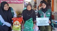 1000692939 NU Care-LAZISNU Kalbar Salurkan Sembako untuk Warga Ambawang Kuala