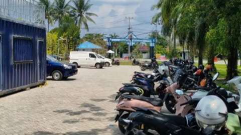 Sujiwo Resmikan Penataan Parkir Taman Dirgantara, Siap Kembangkan Ruang Publik dan UMKM