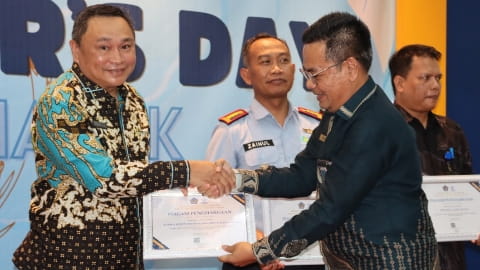 Kemenag Kalbar Borong Dua Penghargaan di Stakeholder Day’s KPPN Pontianak 2026