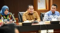 1000834247 OJK Puji Kinerja Sujiwo, Akses Keuangan Kubu Raya Tembus 100 Persen
