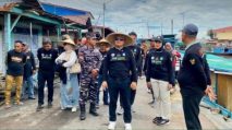 Bupati Kubu Raya Sujiwo: Pasar Sungai Kakap Kumuh, Saatnya Warga Peduli Lingkungan